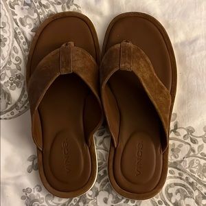 Vince - Dean Suede Sandal